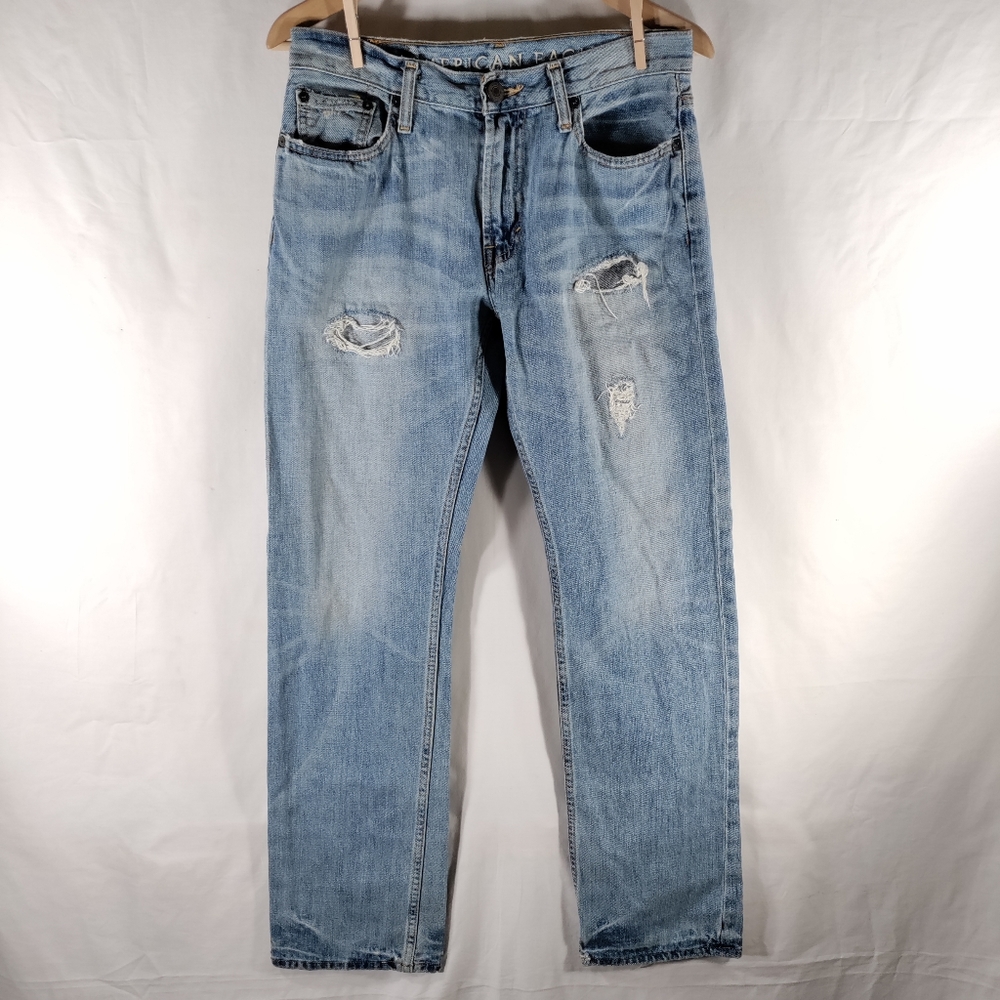 American Eagle Straight Jeans Mens Sz 29x32 Mid Rise Distressed Light Blue Wash